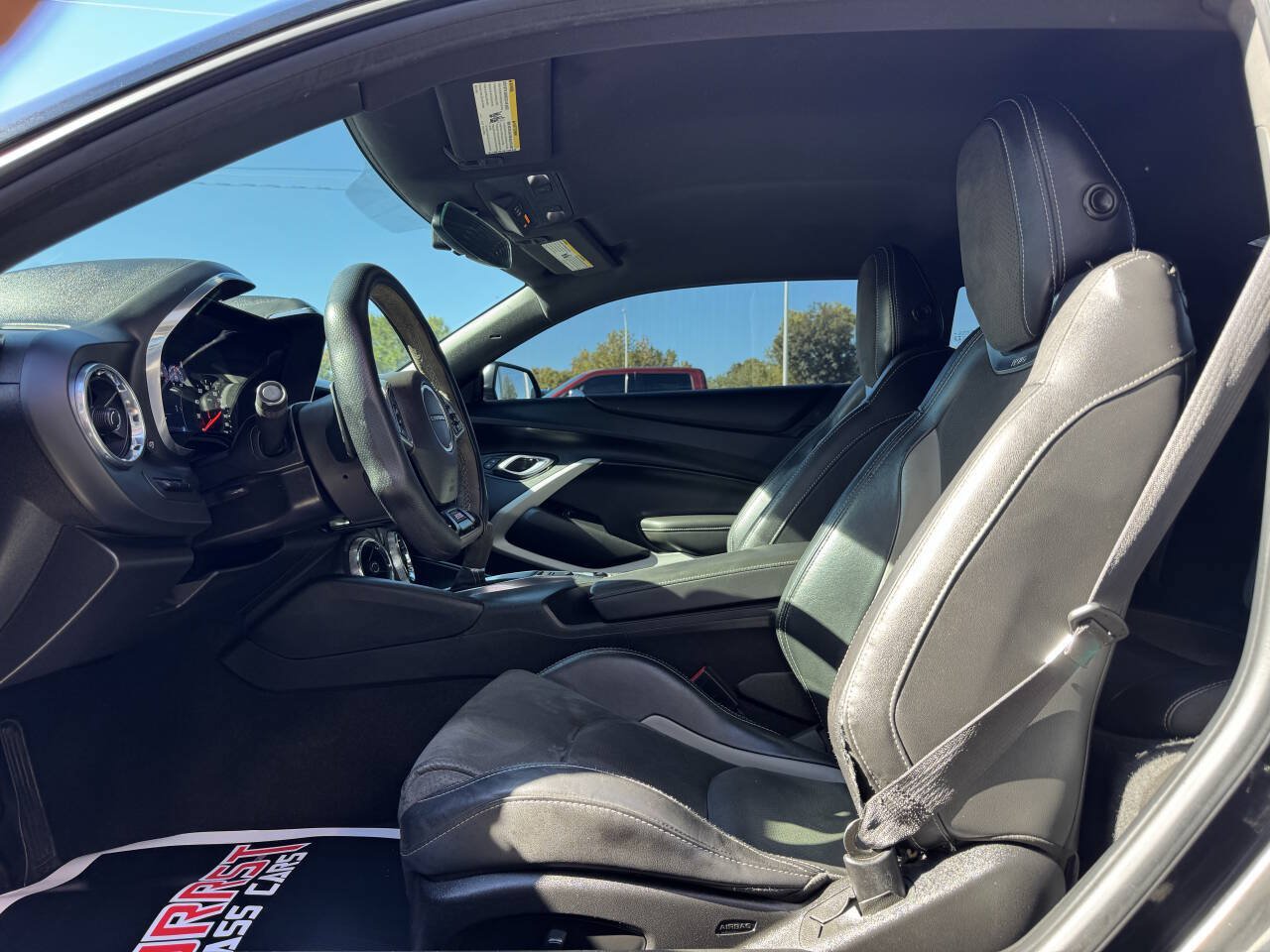 Used 2020 Chevrolet Camaro SS RWD image 13