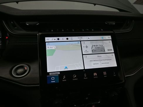 New 2025 Jeep Grand Cherokee L Limited image 35