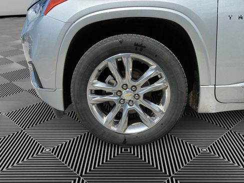Used 2020 Chevrolet Traverse High Country AWD/4WD image 9
