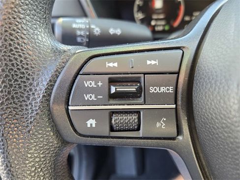 Used 2025 Honda CR-V EX image 17