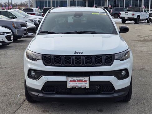 New 2026 Jeep Compass Latitude image 2