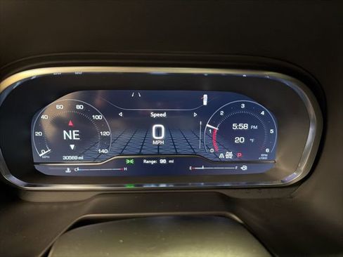 Used 2024 GMC Yukon SLT w/ SLT Luxury Package image 21