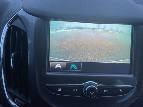 Used 2017 Chevrolet Cruze LT w/ Convenience Package image 20