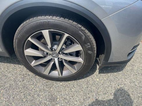 Used 2025 Acura MDX SH-AWD w/ Technology Package image 4