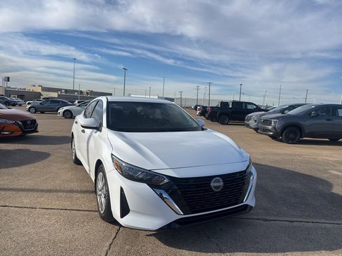 Certified 2024 Nissan Sentra S image 2