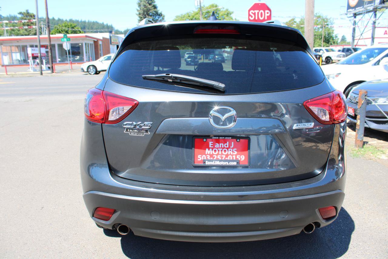Used 2016 MAZDA CX-5 Touring w/ Bose/Moonroof Package FWD image 5