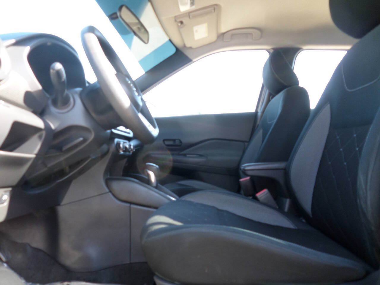 Used 2019 Nissan Kicks S w/ Exterior Electronics Package FWD image 11