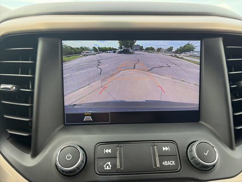 Used 2023 GMC Acadia Denali AWD/4WD image 13