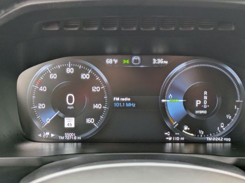 Used 2022 Volvo XC90 T8 R-Design w/ Advanced Package image 31