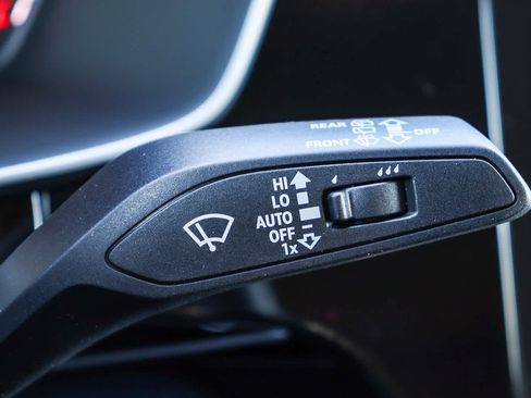 New 2025 Audi Q3 2.0T Premium image 34