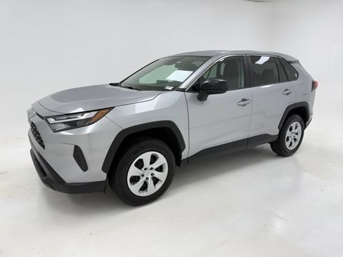 Used 2025 Toyota RAV4 LE FWD image 5