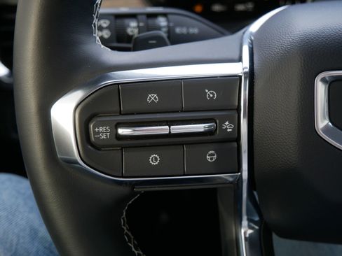 Used 2025 GMC Acadia Denali w/ Super Cruise Package image 25