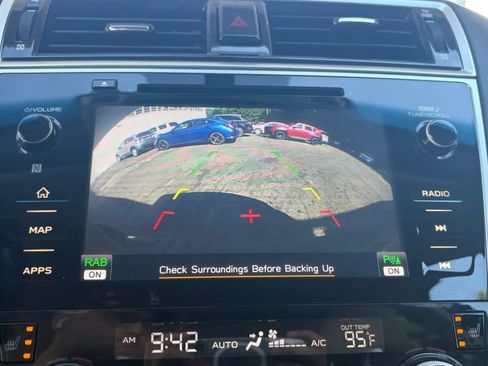 Used 2018 Subaru Outback 2.5i Limited AWD/4WD image 34