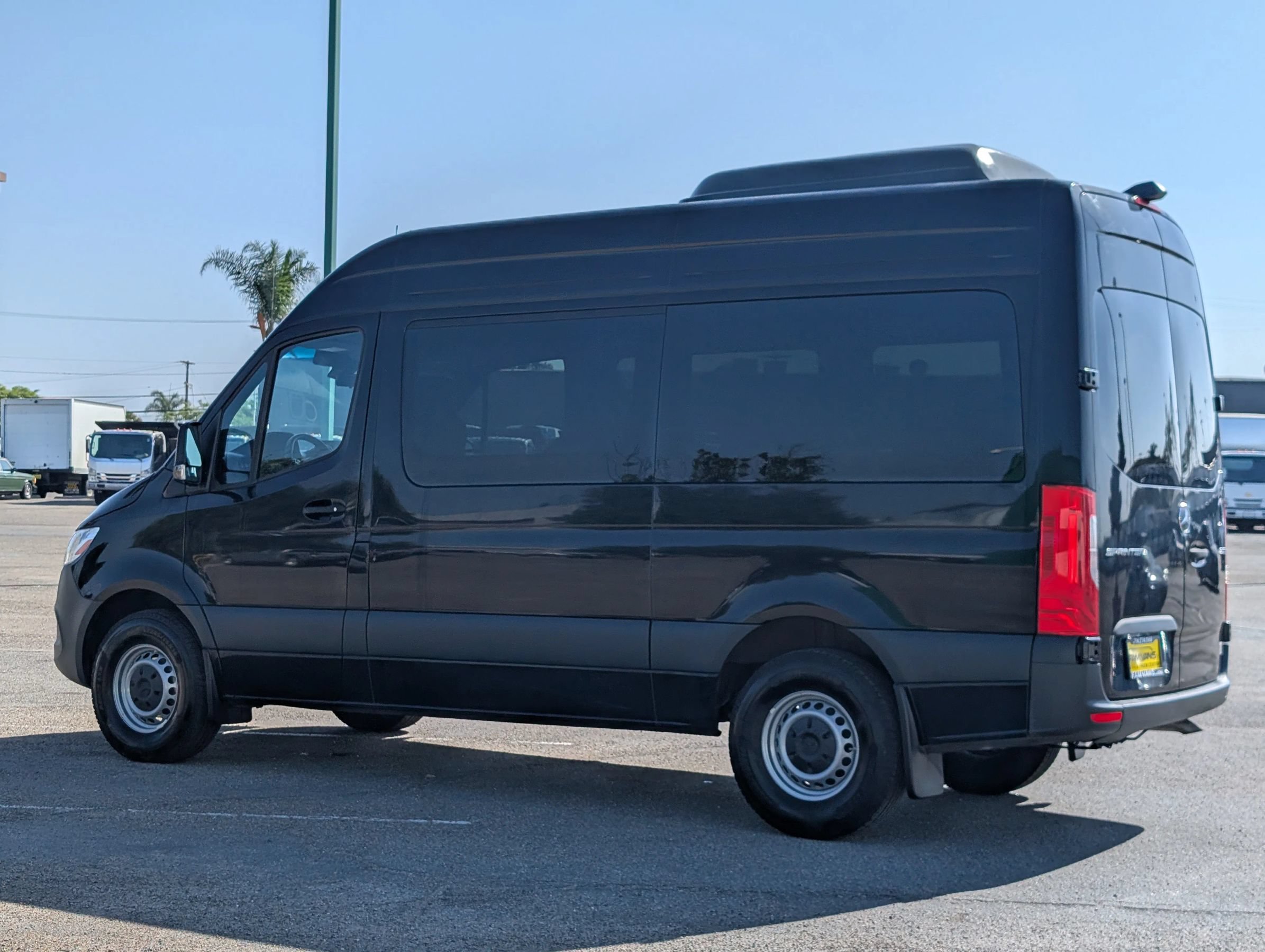 Used 2024 Mercedes-Benz Sprinter 2500 image 4