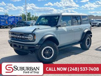 Used 2023 Ford Bronco Outer Banks w/ Sasquatch Package AWD/4WD video 1