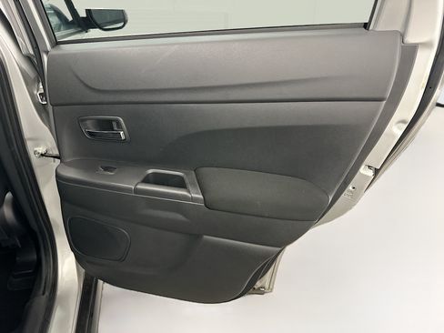 Used 2025 Mitsubishi Outlander Sport AWD image 30