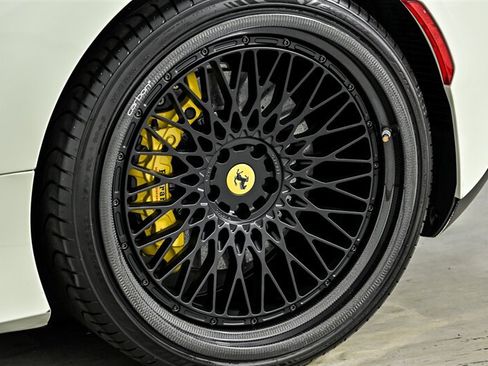 Used 2022 Ferrari F8 Tributo RWD image 17