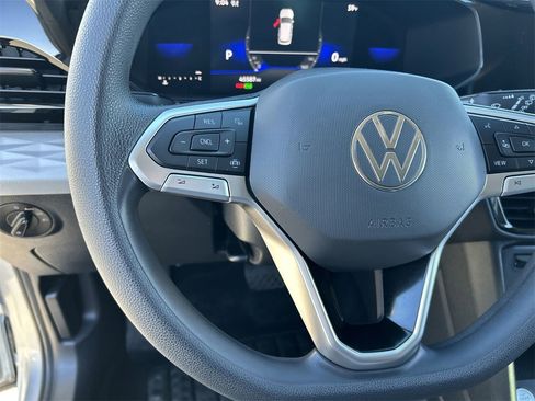 Used 2022 Volkswagen Taos S image 20