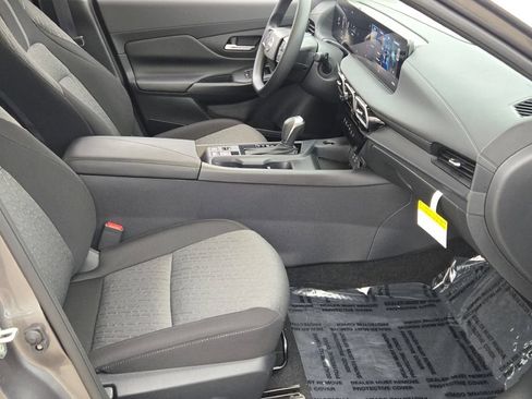 Used 2026 Nissan Sentra SV w/ Floor Mat Package FWD image 5