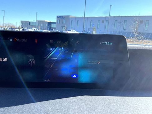 Used 2025 Ford Expedition Active image 14