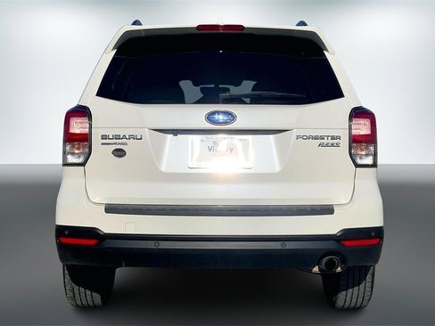 Used 2017 Subaru Forester 2.5i Limited image 6