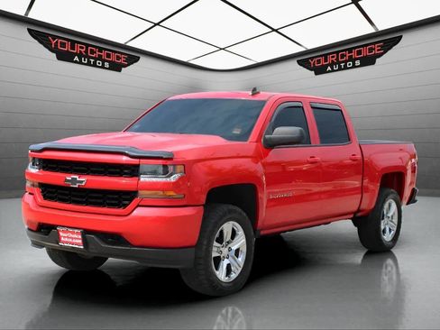 Used 2018 Chevrolet Silverado 1500 Custom w/ Custom Value Package image 1