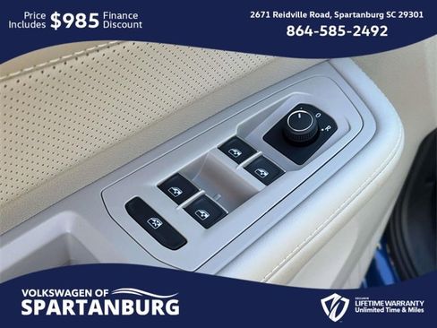 Used 2025 Volkswagen Atlas SE image 18