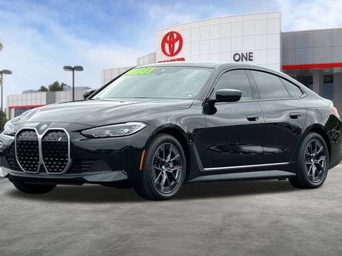 Used 2023 BMW i4 eDrive35 w/ Premium Package RWD image 9