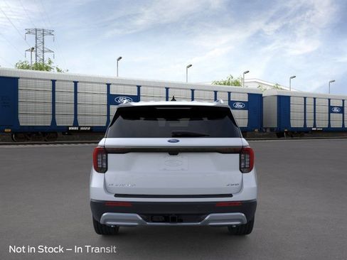 New 2026 Ford Explorer Platinum AWD/4WD image 6