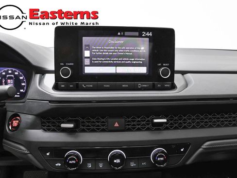 Used 2025 Honda Accord SE image 11