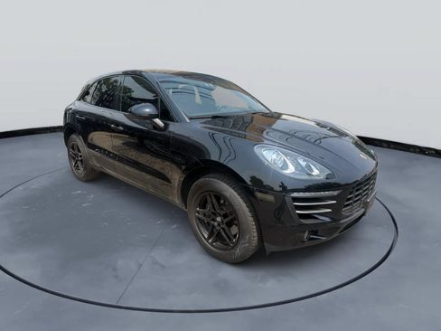 Used 2018 Porsche Macan Sport Edition AWD/4WD image 6