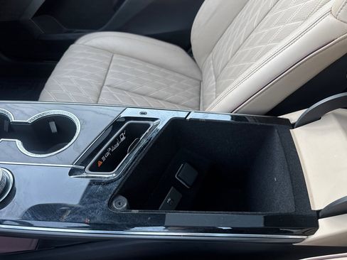 Certified 2025 Cadillac Lyriq Luxury w/ Nappa Leather Package image 28