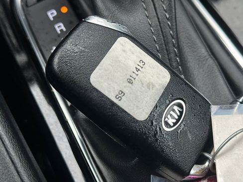 Used 2020 Kia Telluride LX image 25