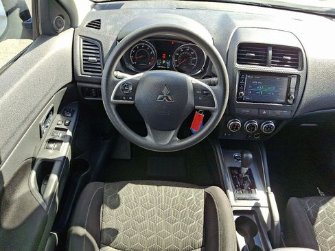 Used 2024 Mitsubishi Outlander Sport S image 11