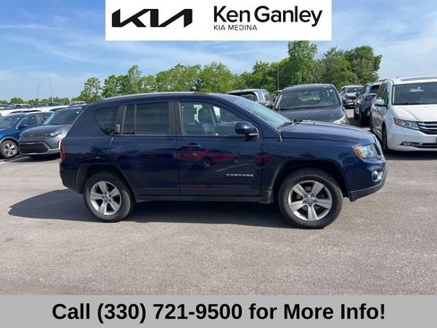 Used 2016 Jeep Compass Latitude AWD/4WD image 4