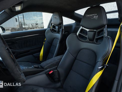Used 2018 Porsche 911 GT2 RS RWD image 32