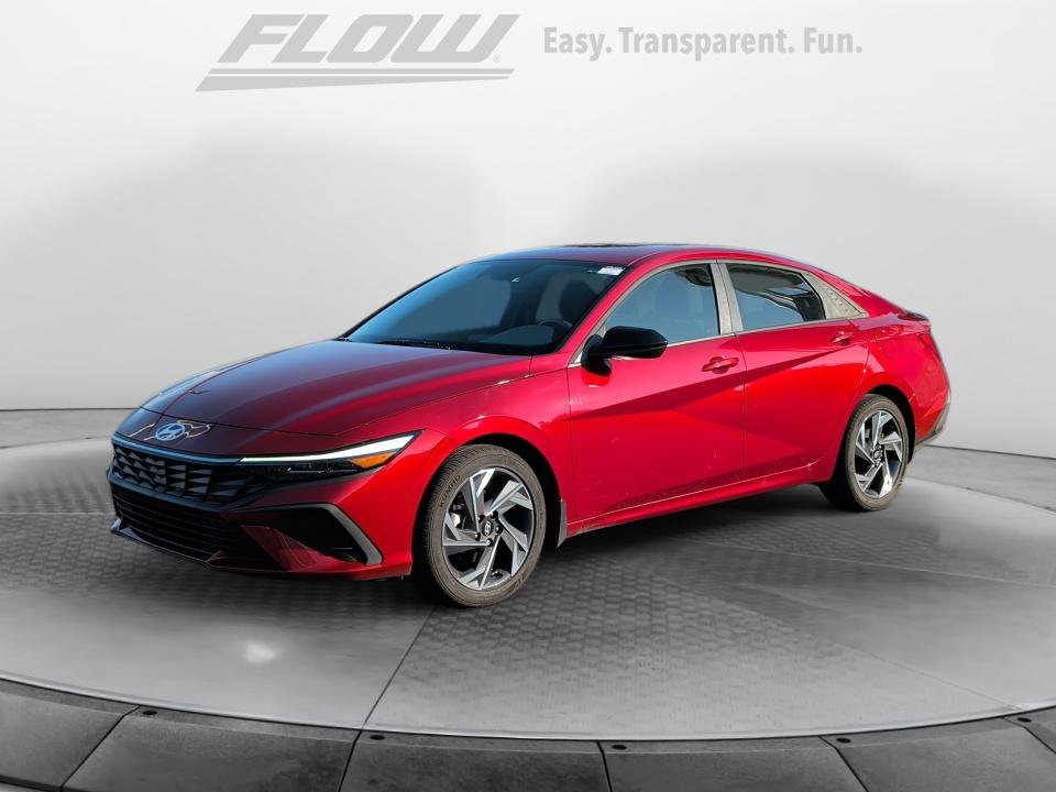 Certified 2025 Hyundai Elantra Sport FWD image 3