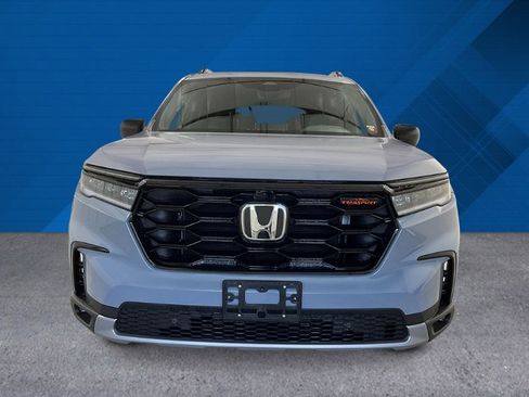 New 2025 Honda Pilot TrailSport image 9