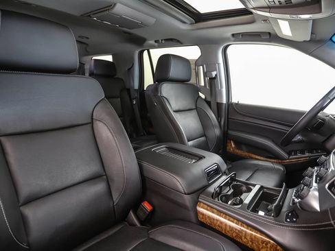 Used 2019 Chevrolet Tahoe Premier AWD/4WD image 29