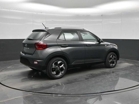 New 2026 Hyundai Venue SEL FWD image 8