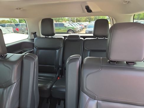 Certified 2025 Ford Expedition Active AWD/4WD image 53