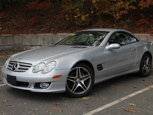 Used 2007 Mercedes-Benz SL 550 SL 550 Roadster 2D image 2
