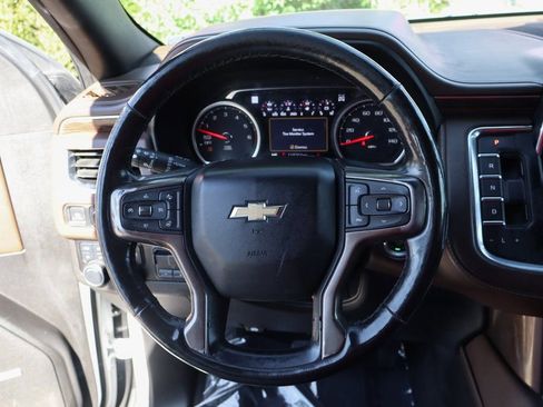 Used 2021 Chevrolet Suburban High Country w/ Premium Package image 24