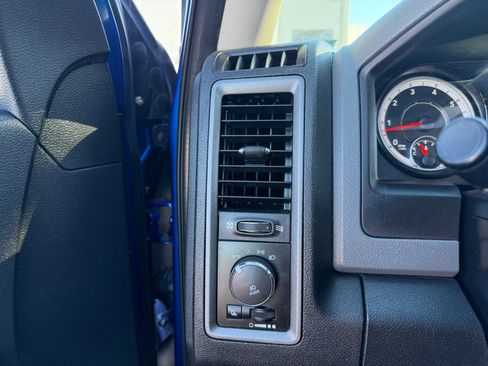 Used 2017 RAM 1500 Express w/ Express Value Package image 16