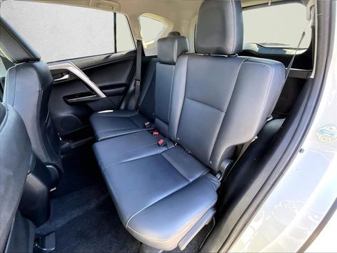 Used 2018 Toyota RAV4 Limited image 26