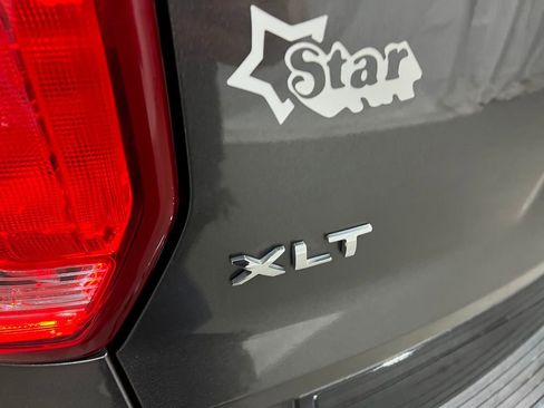 Used 2018 Ford Explorer XLT w/ Equipment Group 202A image 18