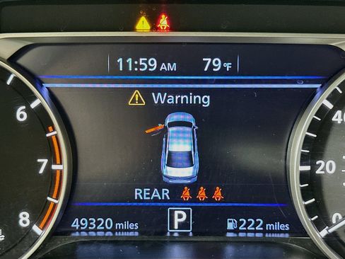 Used 2025 Nissan Altima 2.5 SV FWD image 19