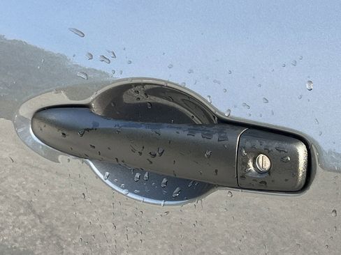 Certified 2024 Nissan Kicks S image 27