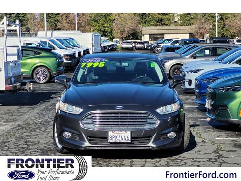 Used 2016 Ford Fusion SE w/ Equipment Group 202A image 3