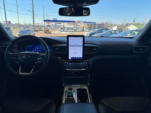 Used 2024 Ford Explorer ST w/ Equipment Group 401A image 8